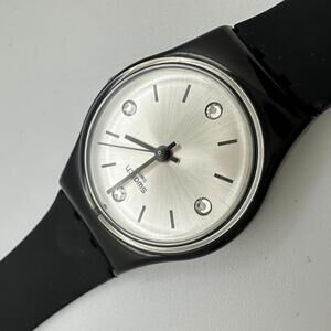Swatch Swiss Made Quartz Watch 25mm Silver Dial Black Long Strap Vintage